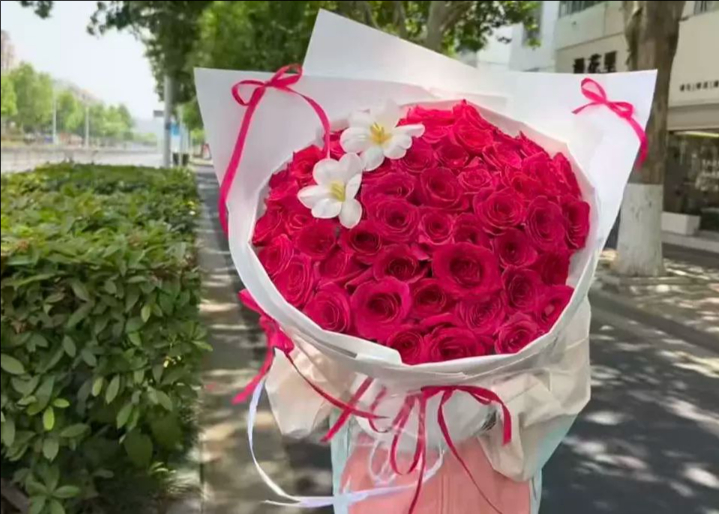 武汉洪山光谷花店